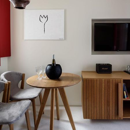 Potnia Theron Suites Akrotiri  Ngoại thất bức ảnh