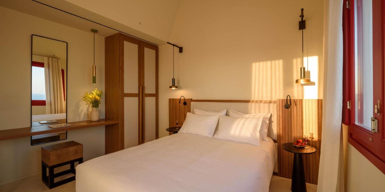 Potnia Theron Suites Akrotiri  Ngoại thất bức ảnh